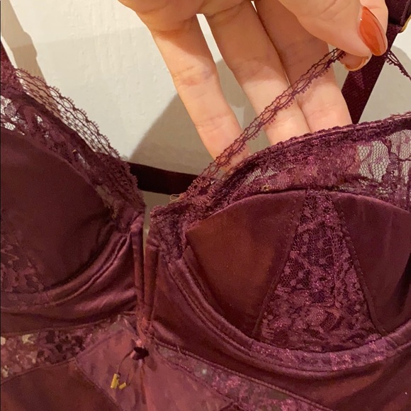 Victoria’s Secret Satin and Lace Bustier Lingerie - Picture 5 of 8